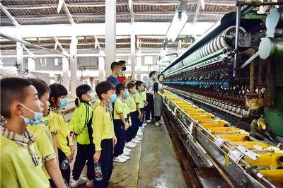 豪車駛入古韻廠區，親子研學融匯絲路文化——佛山南海絲廠汽車4S店特色親子活動紀實